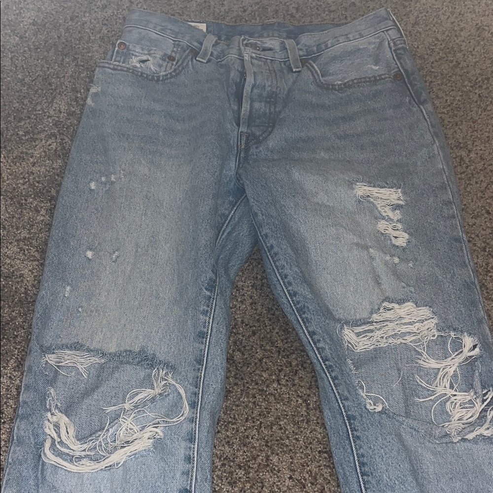 Vintage style Levi's Women's High Rise Distressed Blue Jeans light blue